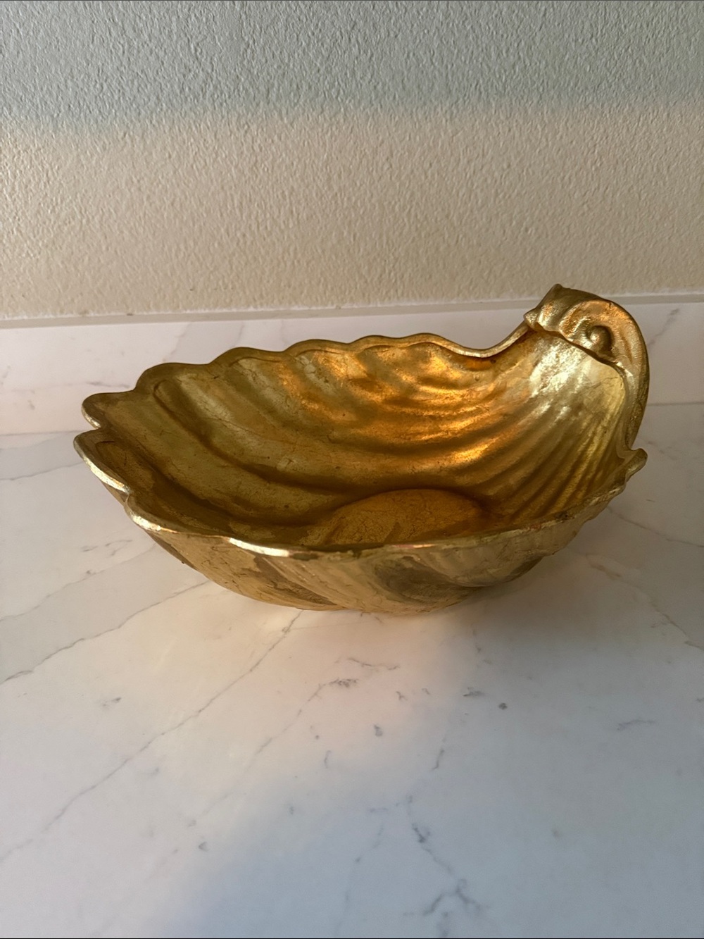 Vintage Gilded Gold Decorative Scallop Shell Bowl